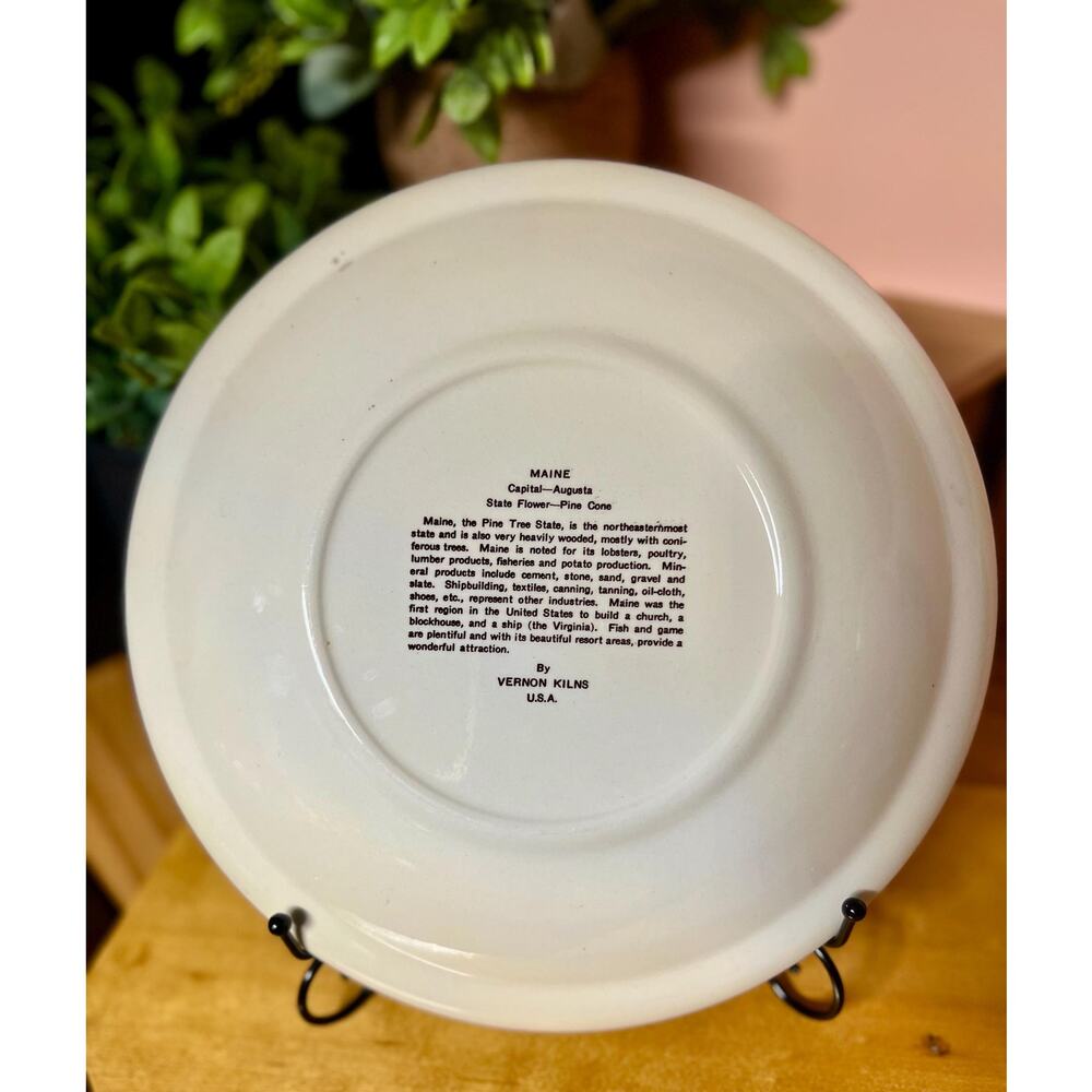 Vintage Vernon Kilns Maine Souvenir Plate, Paul H. Davidson Transferware - Picture 3 of 5